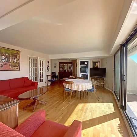 Διαμέρισμα T4 Spacieux Avec Terrasse, Ascenseur Et Parking Face A La - Fr-1-349-124 Larmor-Plage