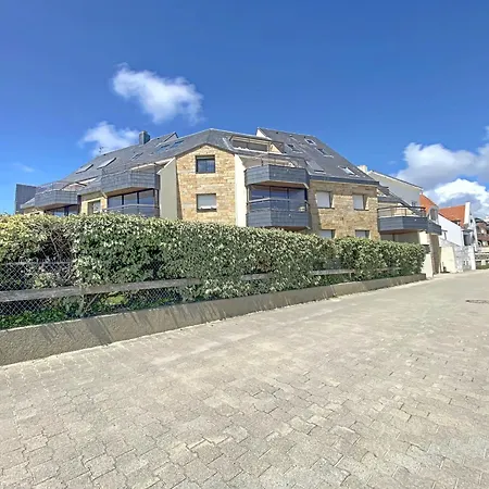 T4 Spacieux Avec Terrasse, Ascenseur Et Parking Face A La - Fr-1-349-124 Διαμέρισμα Larmor-Plage